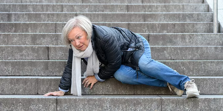 img-senior-fall-alert